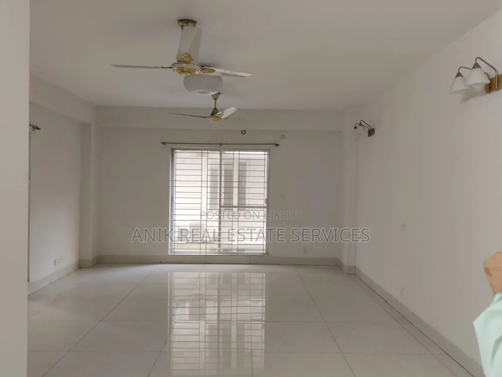 4-bedroom Apartment in Anik Real Estate, Banani for Rent