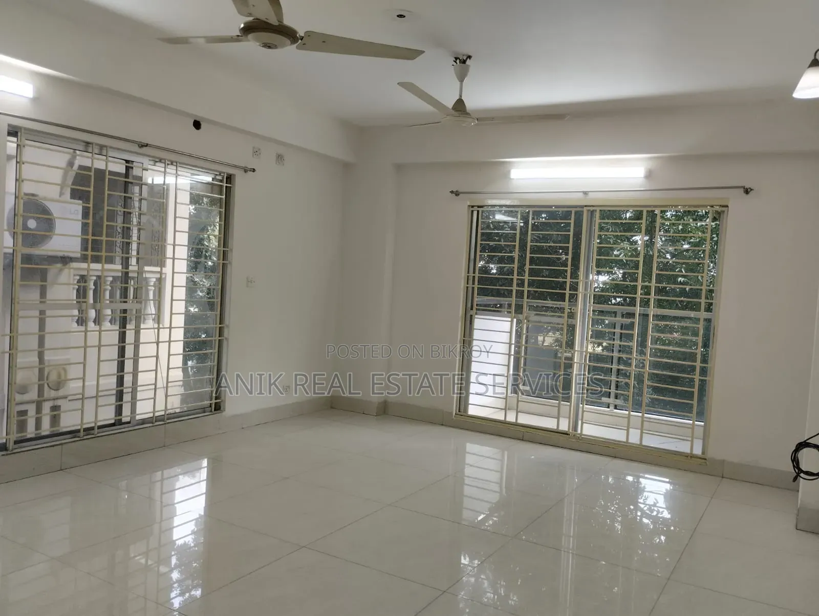 4-bedroom Apartment in Anik Real Estate, Banani for Rent