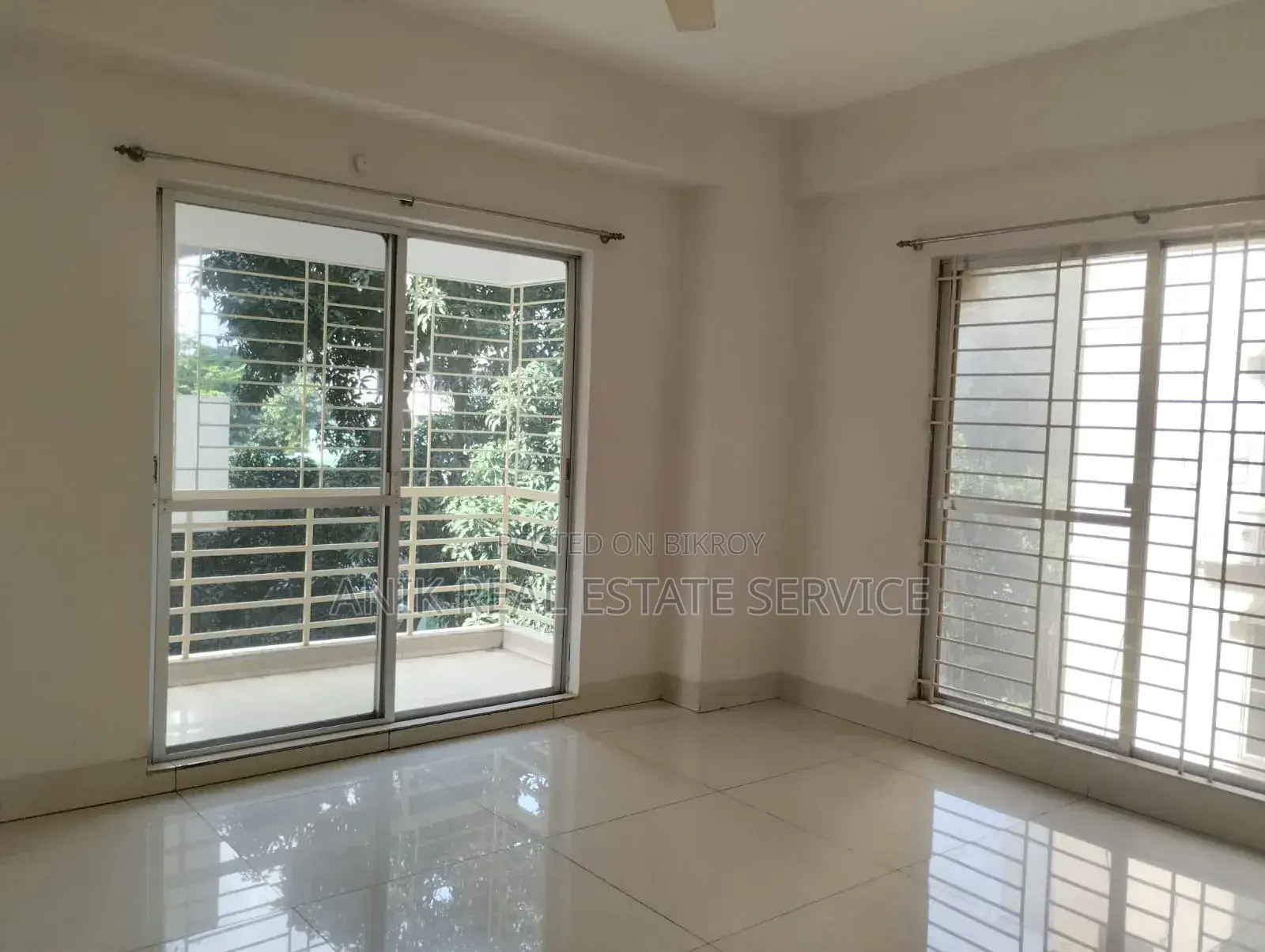 4-bedroom Apartment in Anik Real Estate, Banani for Rent