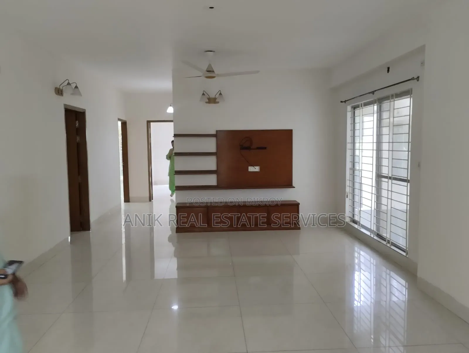 4-bedroom Apartment in Anik Real Estate, Banani for Rent