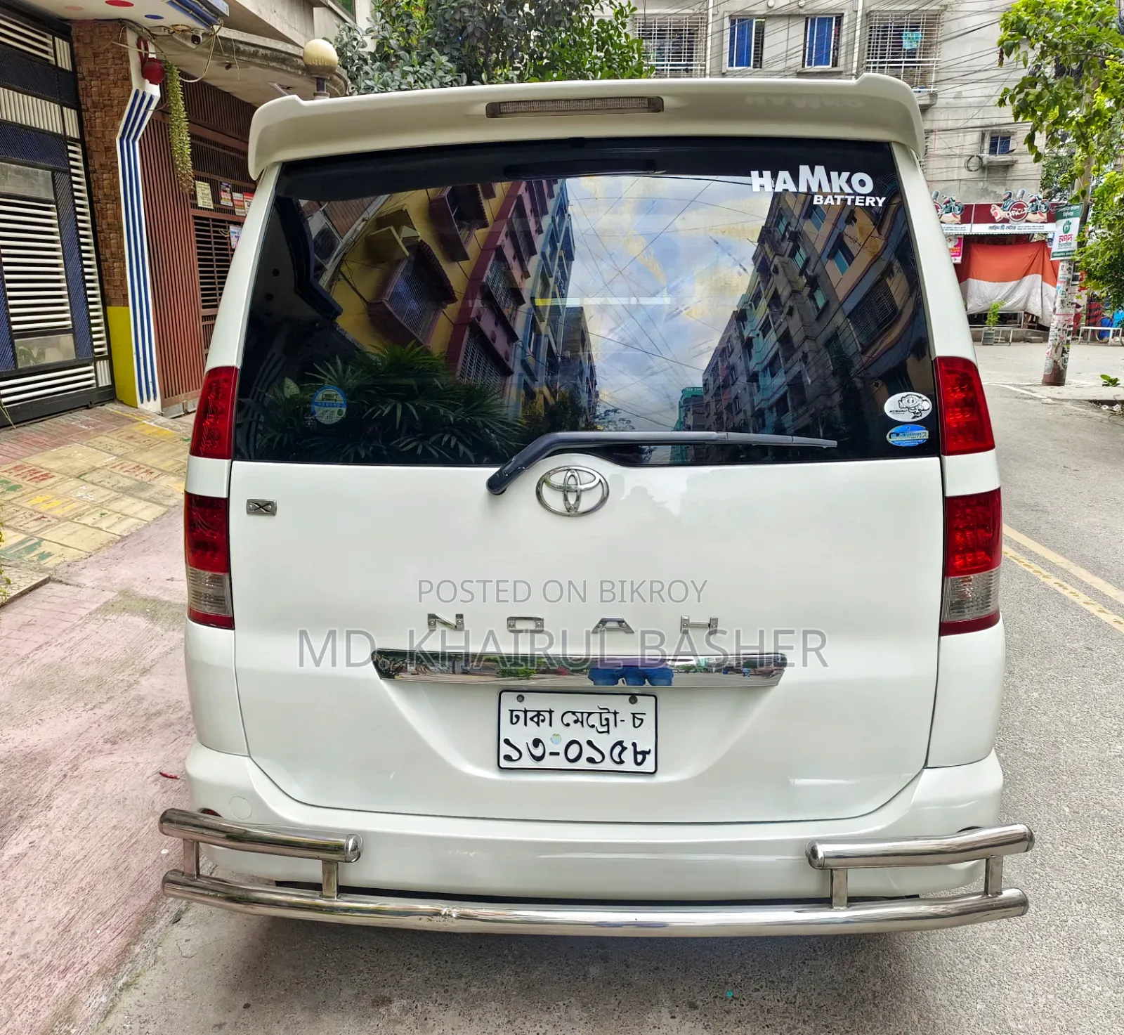 Toyota Noah 2004 Pearl