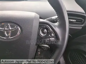 Toyota Prius 2020 Red
