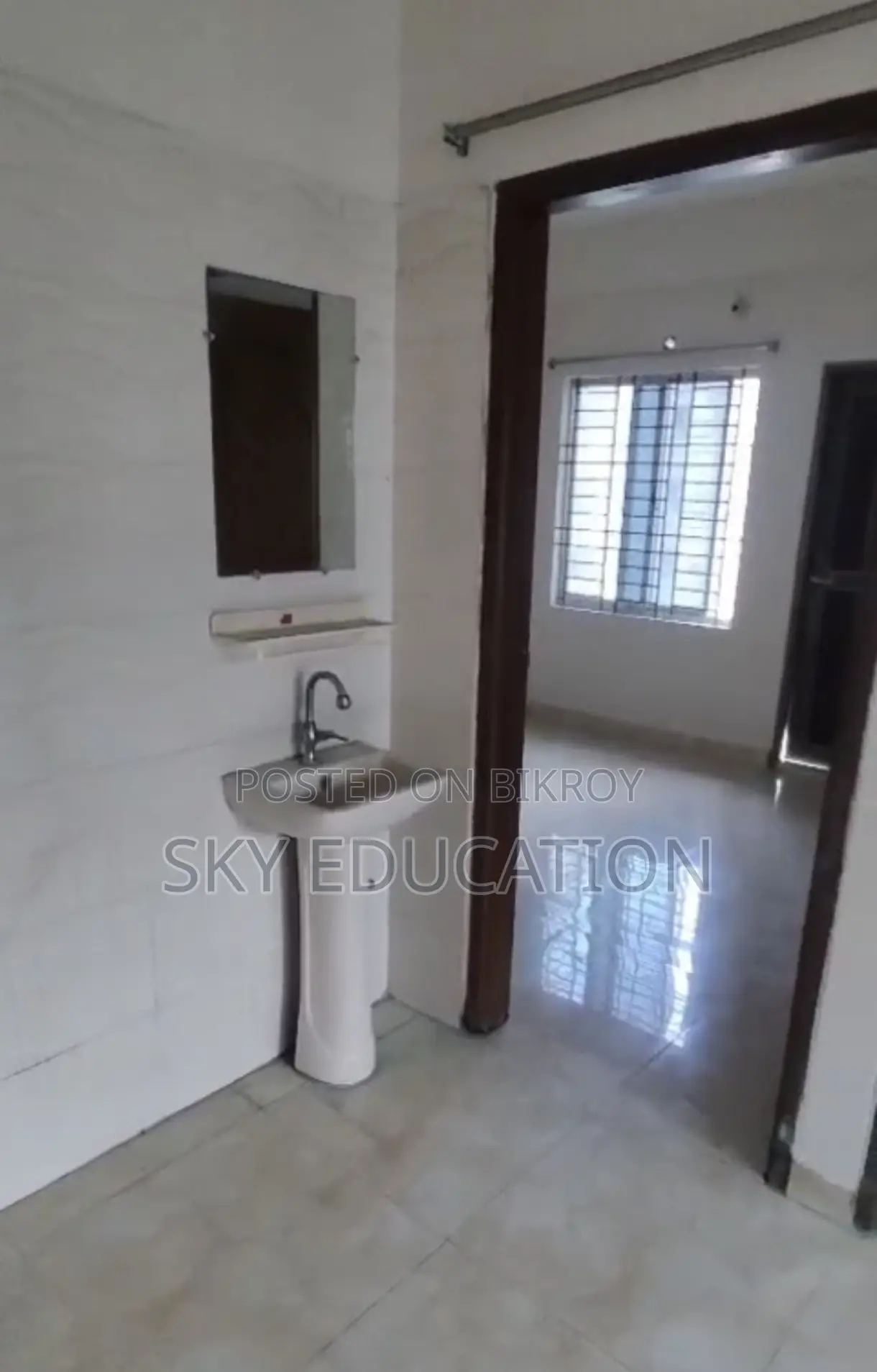 2-bedroom Apartment in Aftab Nagar for Rent