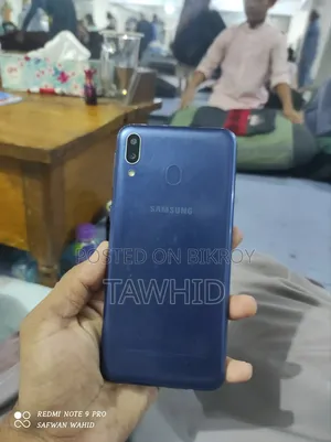 Samsung Galaxy M20 32 GB Blue