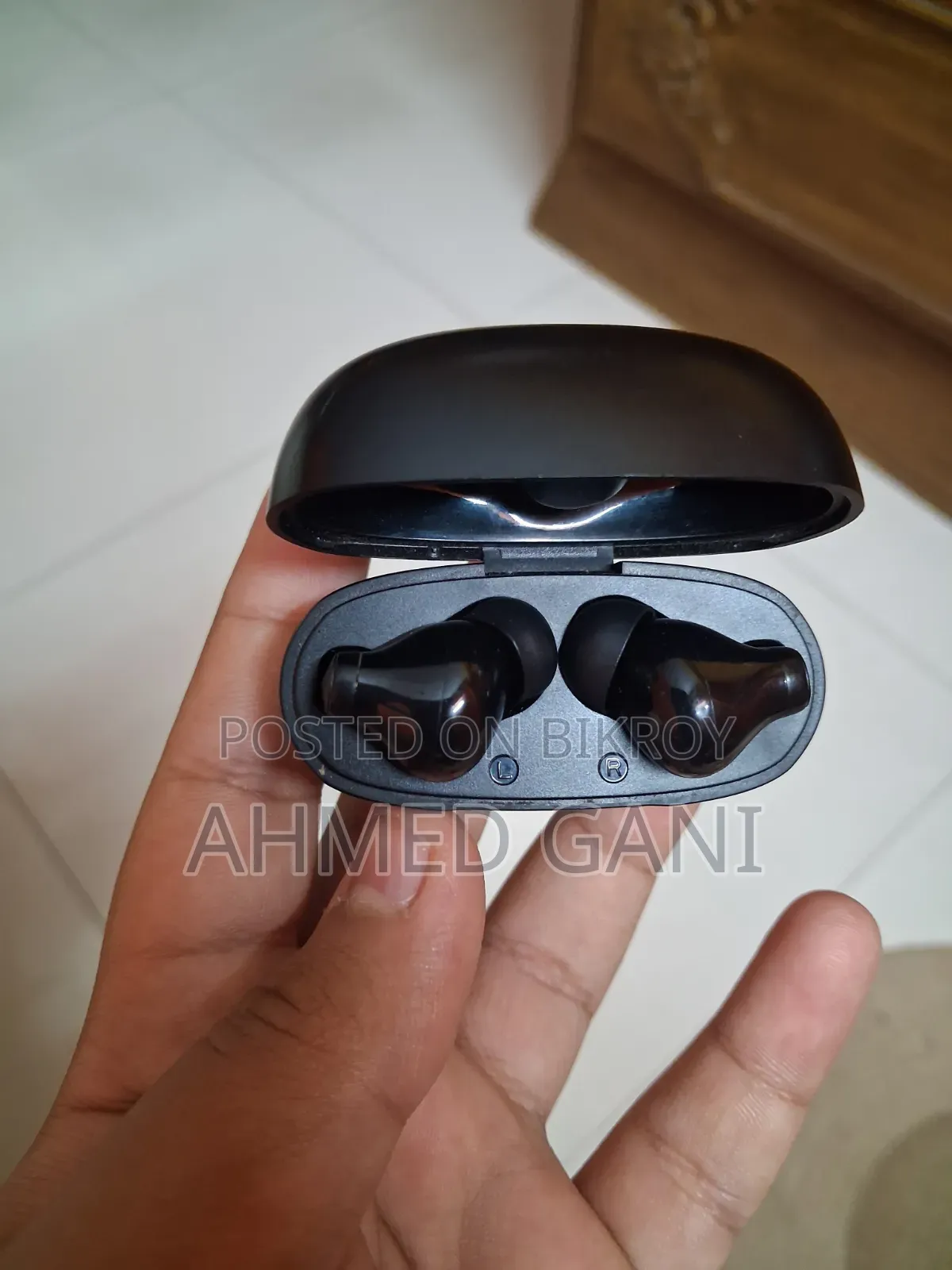Weaess Ear Buds HG-A10 LED Display