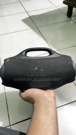 JBL Boombox 4