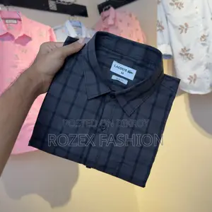 ফ্যাশনেবল শার্ট