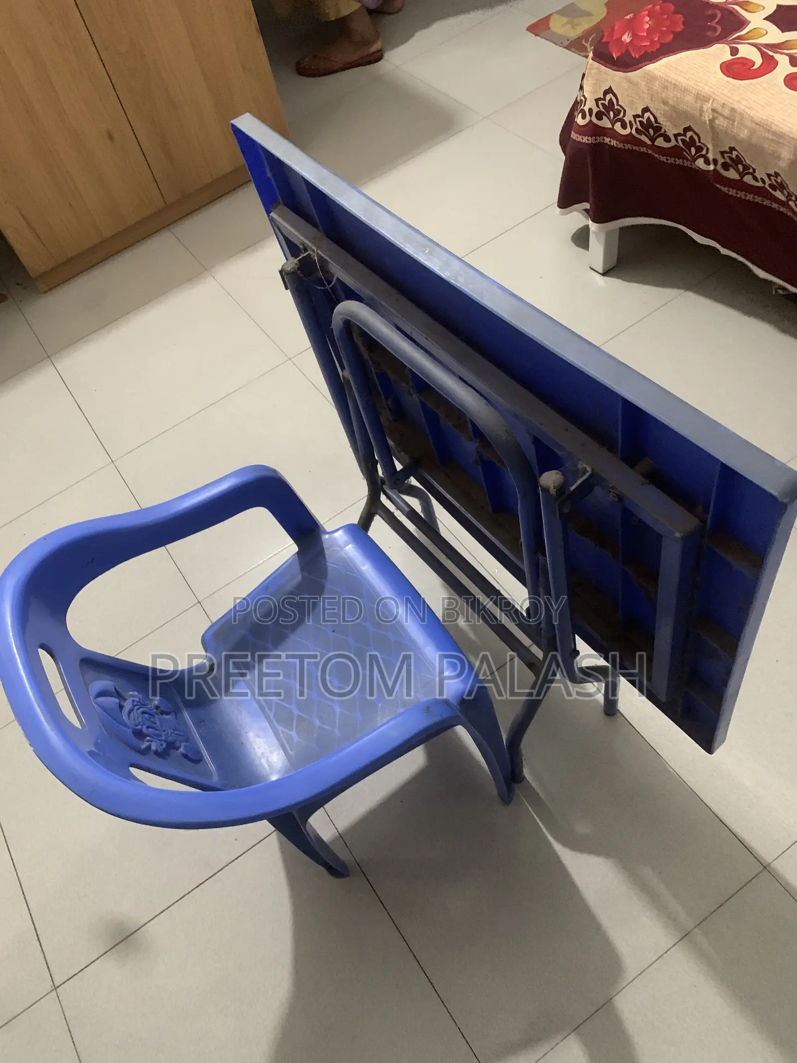 বাচ্চাদের পড়ার টেবিল ও চেয়ার
