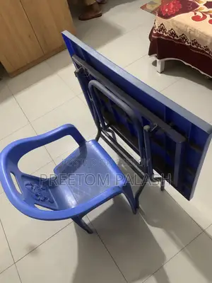 বাচ্চাদের পড়ার টেবিল ও চেয়ার