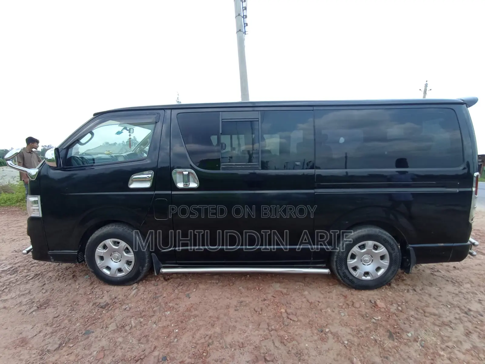 Toyota Grand HiAce 2002 Black