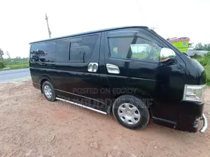 Toyota Grand HiAce 2002 Black