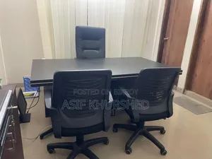 Otobi এক্সিকিউটিভ অফিস টেবিল + HATIL এক্সিকিউটিভ চেয়ার + ২ টি ভিজিটর চেয়ার