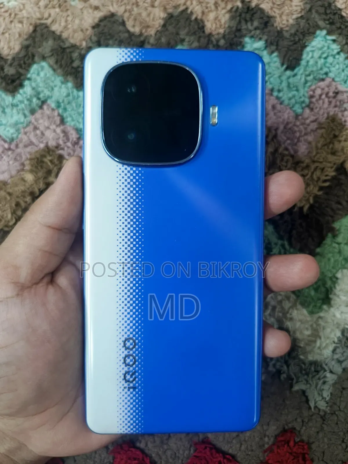 iQOO 128 GB Blue