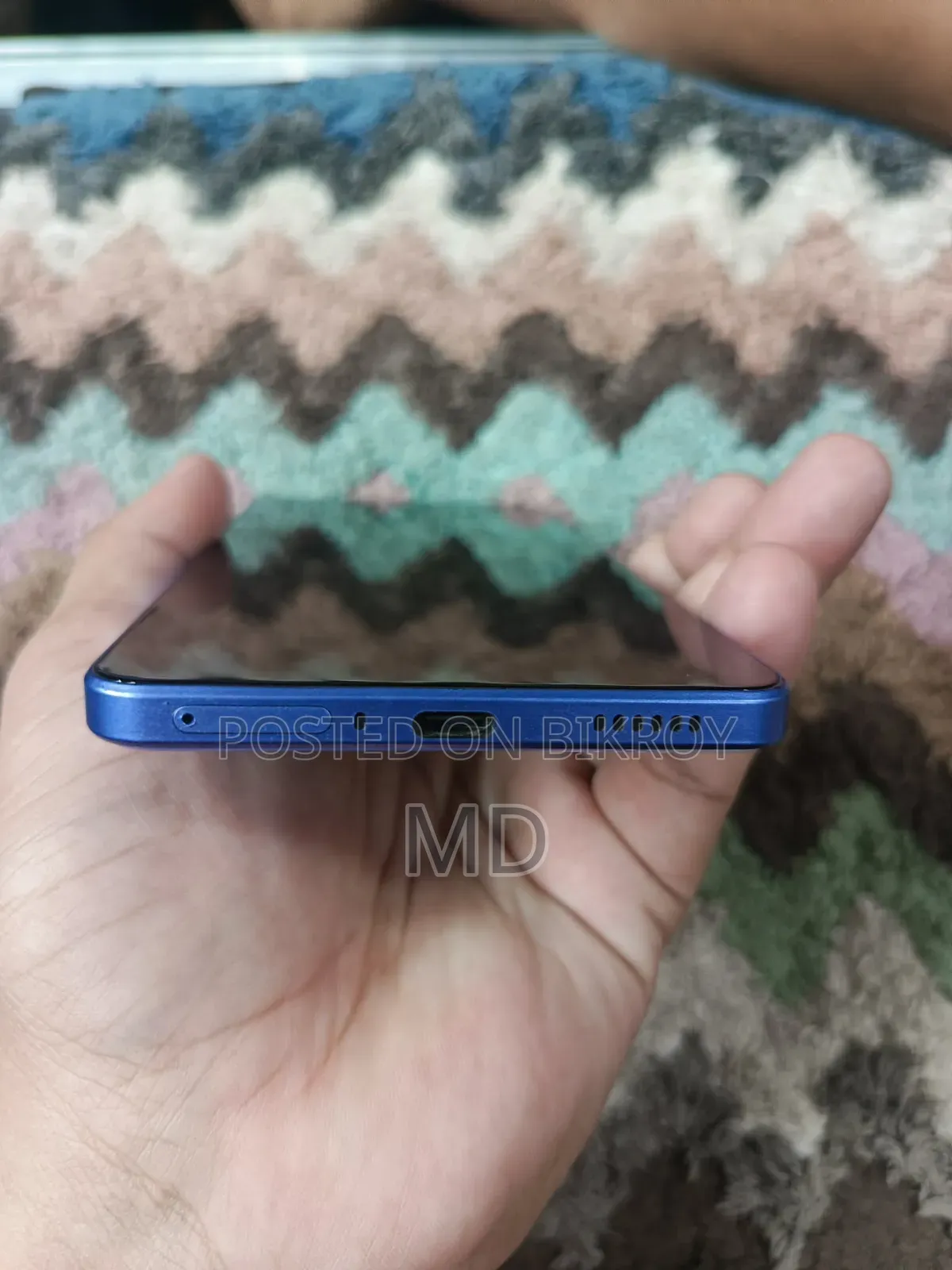 iQOO 128 GB Blue