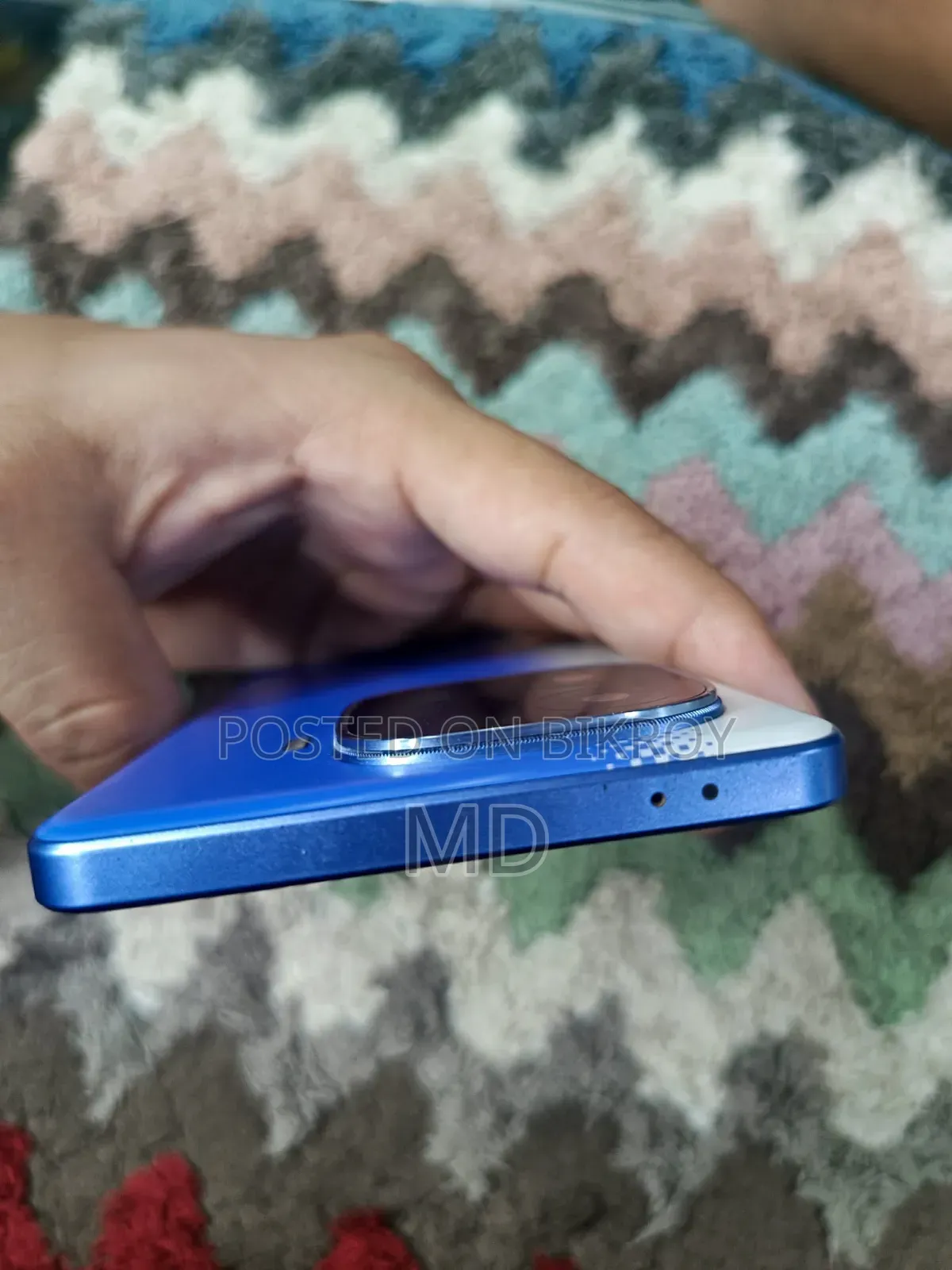 iQOO 128 GB Blue