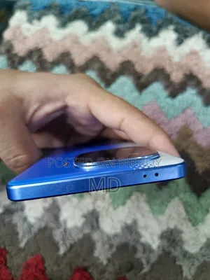 iQOO 128 GB Blue