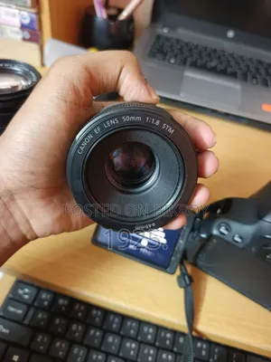 ক্যামন ৭০০ডি