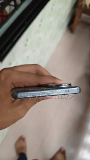 Vivo V40 256 GB Blue