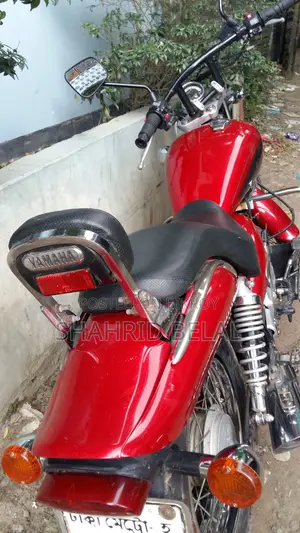 Yamaha 2006 Red