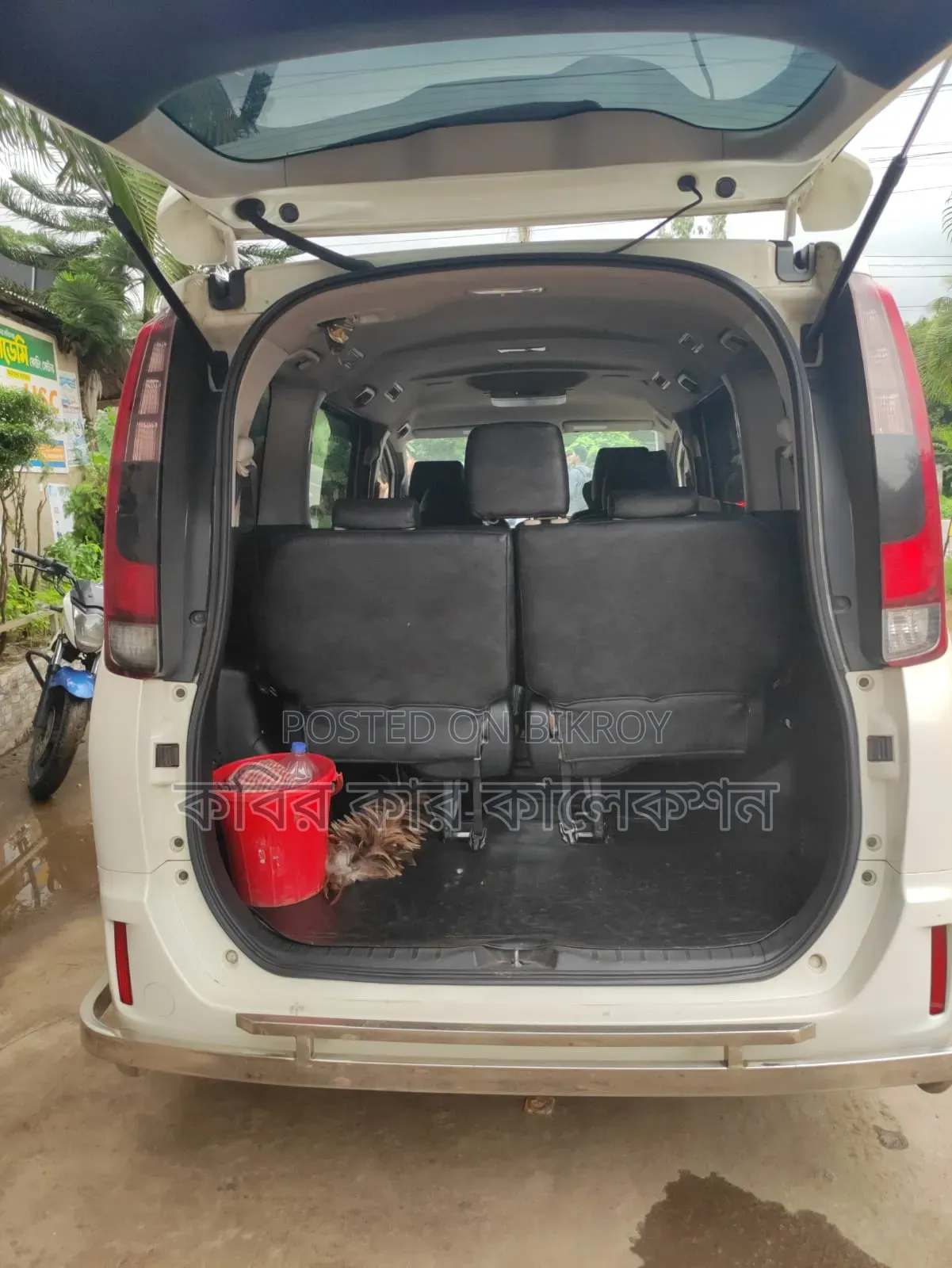 Toyota Noah 2014 White