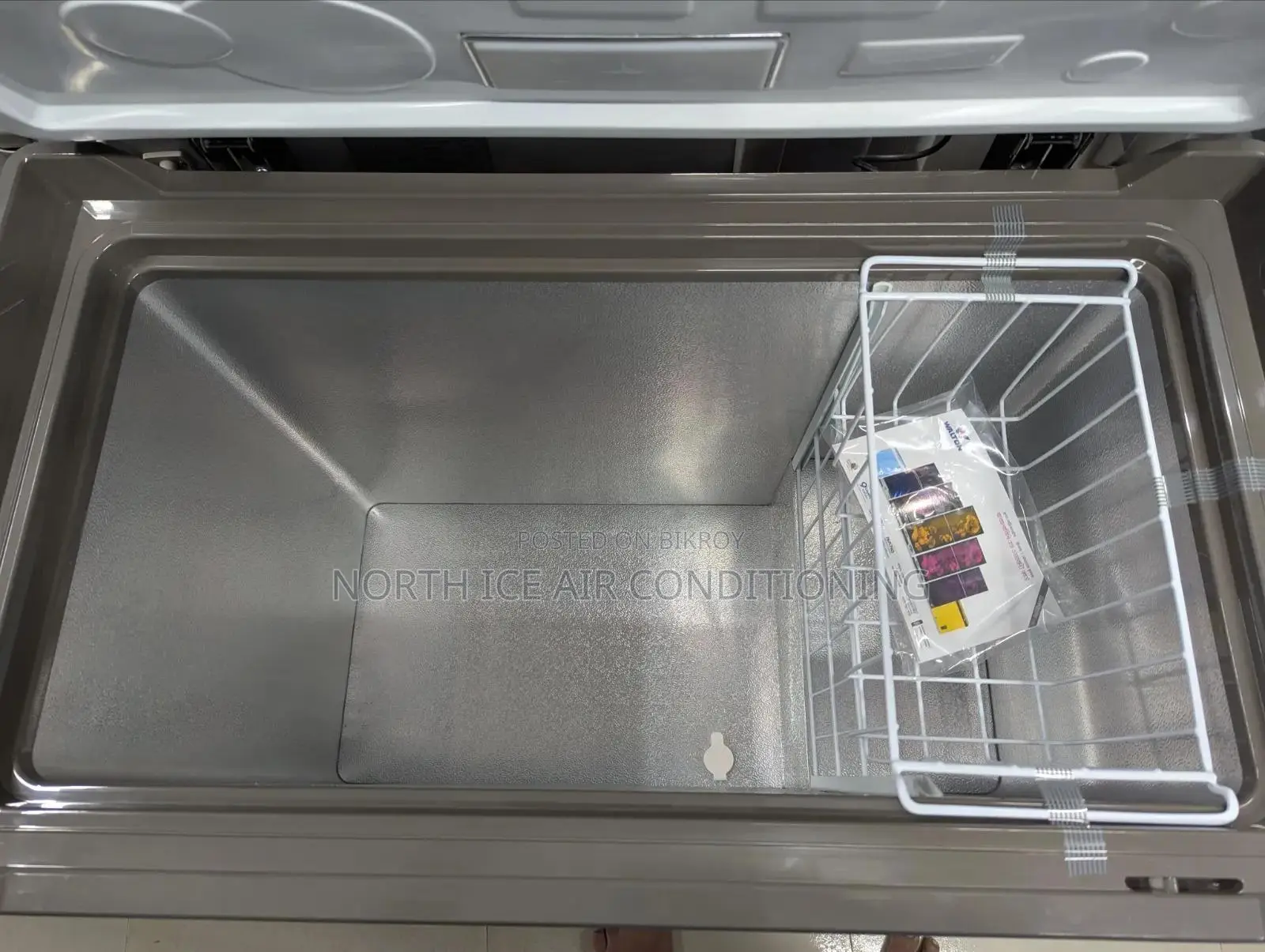Walton Brand New Glass Door Deep Freezer 210 Liter.