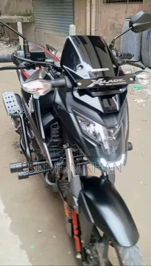 হোন্ডা এক্স-ব্লেড ১৬০ ২০২৪ কালো