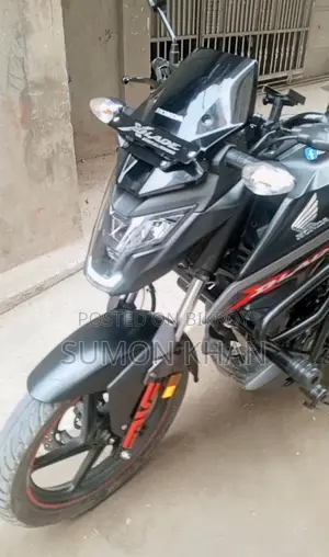 হোন্ডা এক্স-ব্লেড ১৬০ ২০২৪ কালো