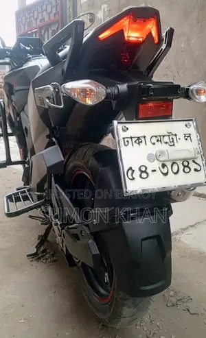 হোন্ডা এক্স-ব্লেড ১৬০ ২০২৪ কালো