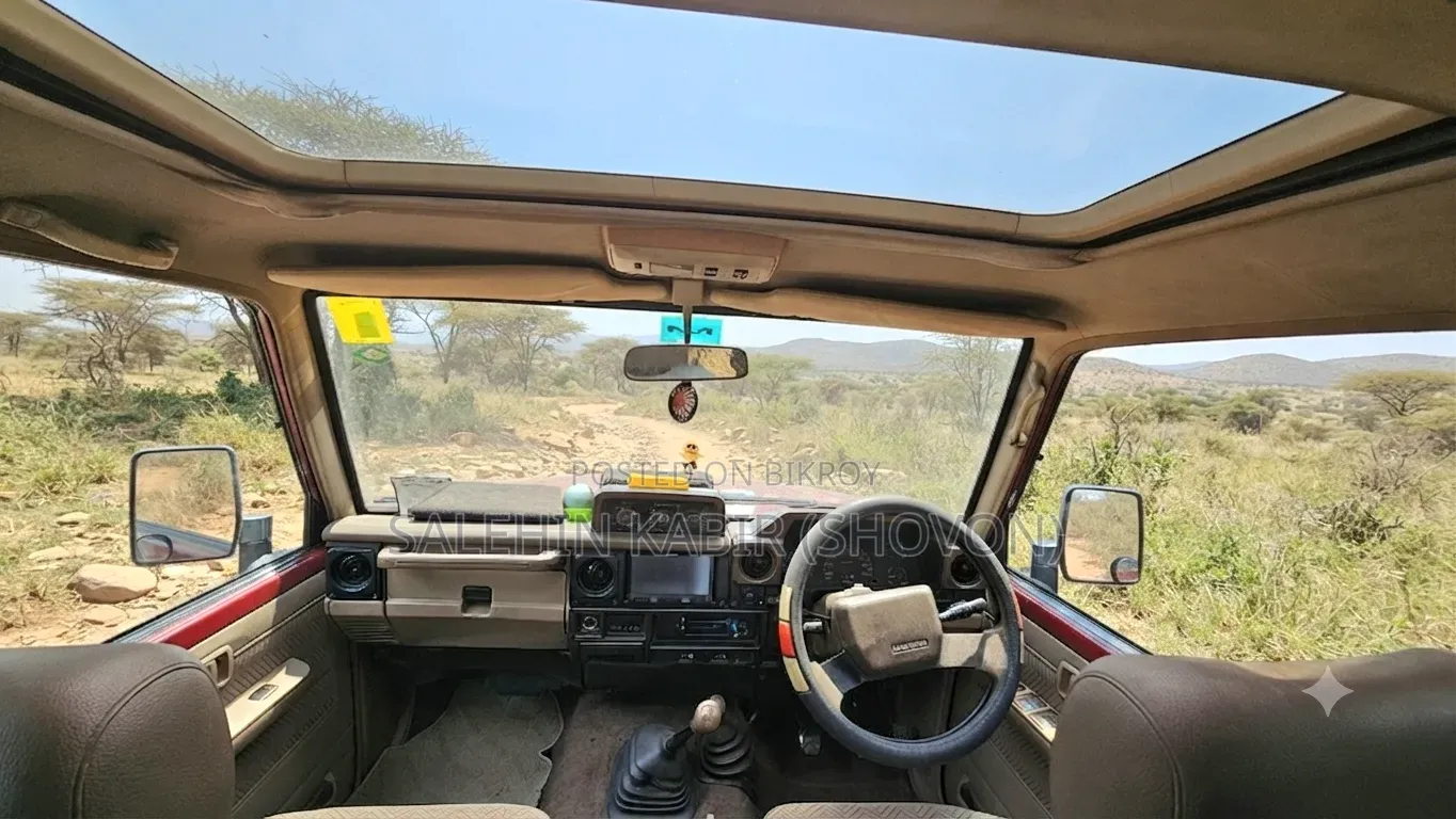 Toyota Land Cruiser 1996 Red