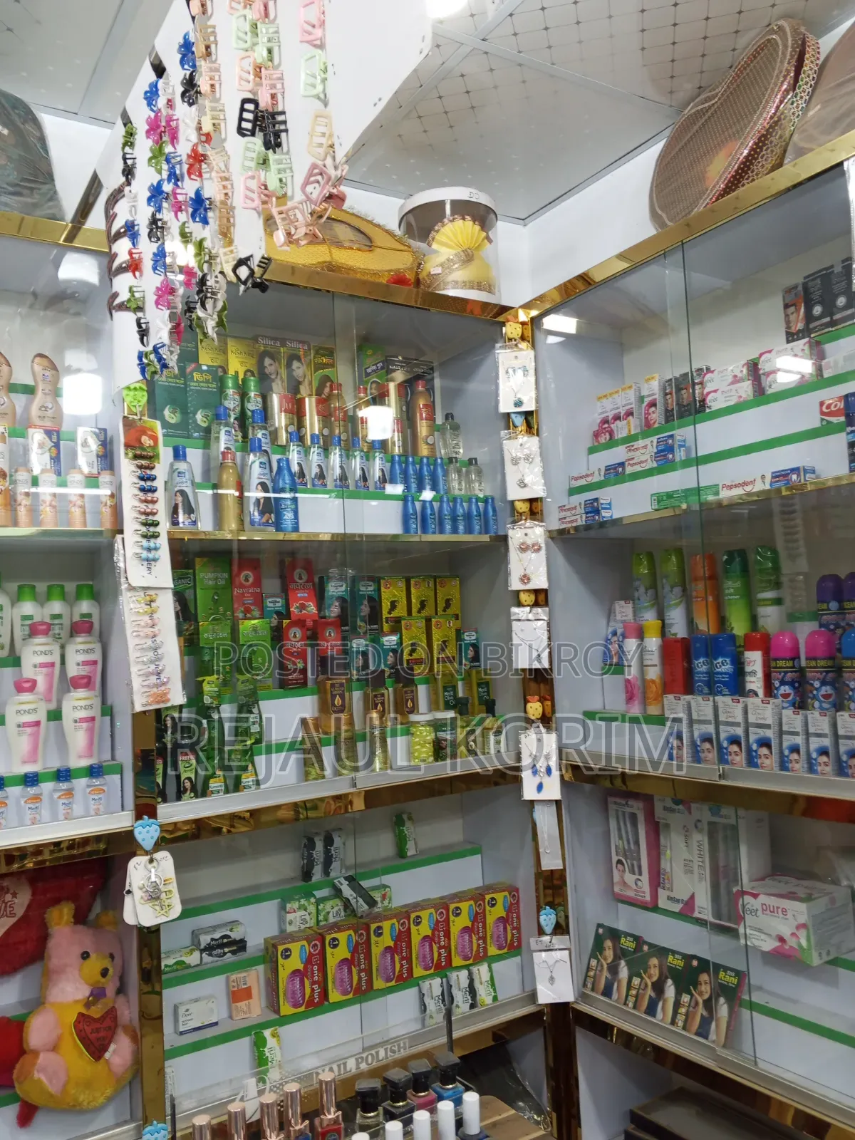 Cosmetics Stock and Decoration