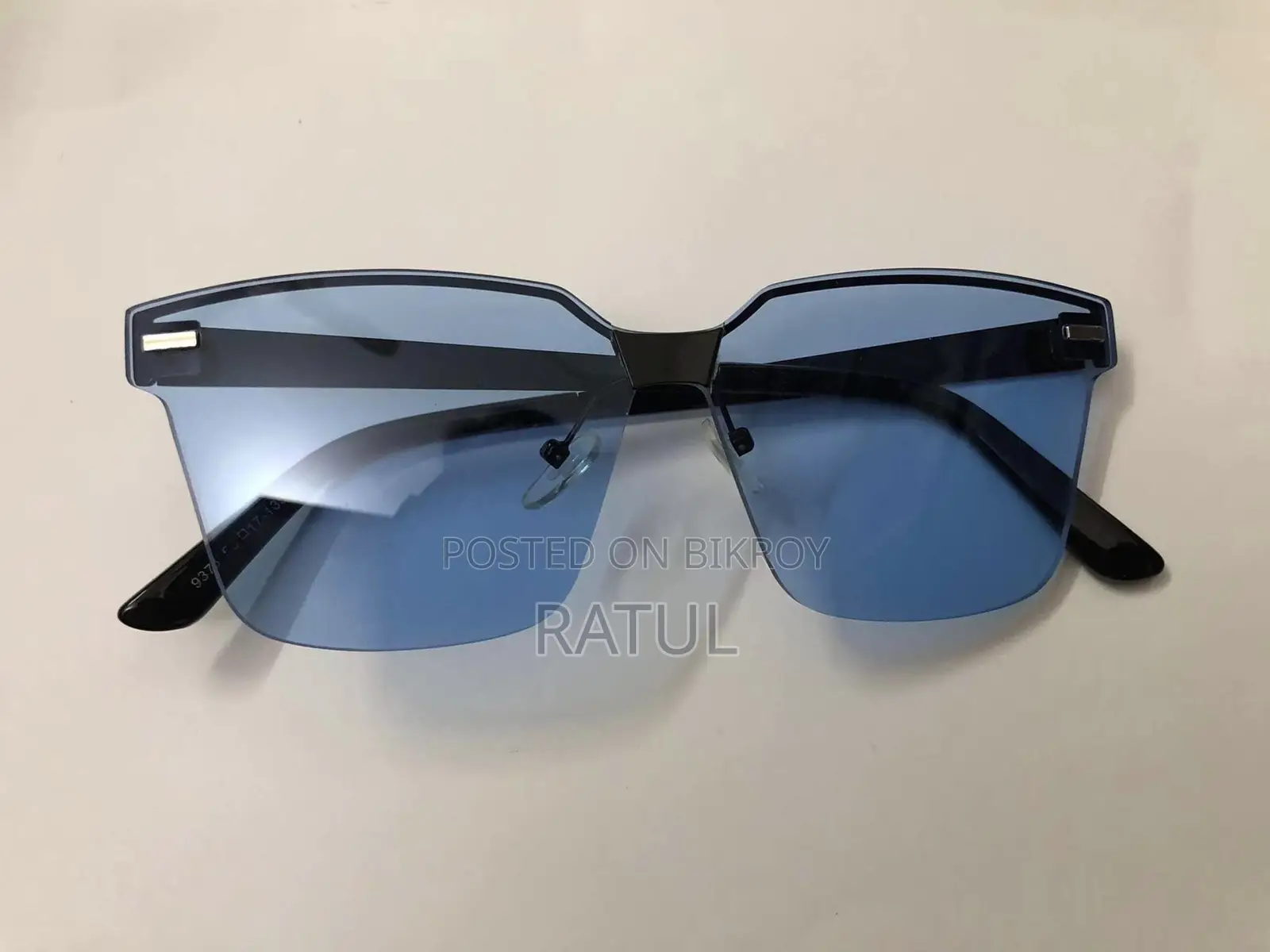 Stylish Men’s Sunglass