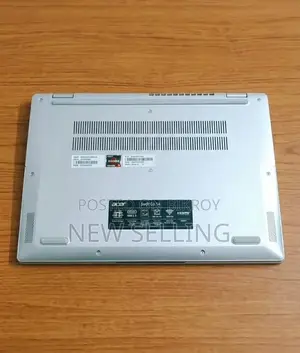 Laptop Acer Swift Go 14 8GB AMD Ryzen 5 SSD 512GB