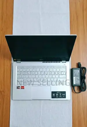 Laptop Acer Swift Go 14 8GB AMD Ryzen 5 SSD 512GB