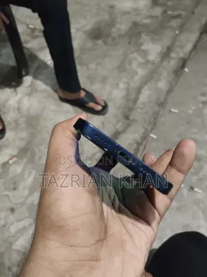 অ্যাপল আইফোন ১২ ৬৪ জিবি ব্ল্যাক
