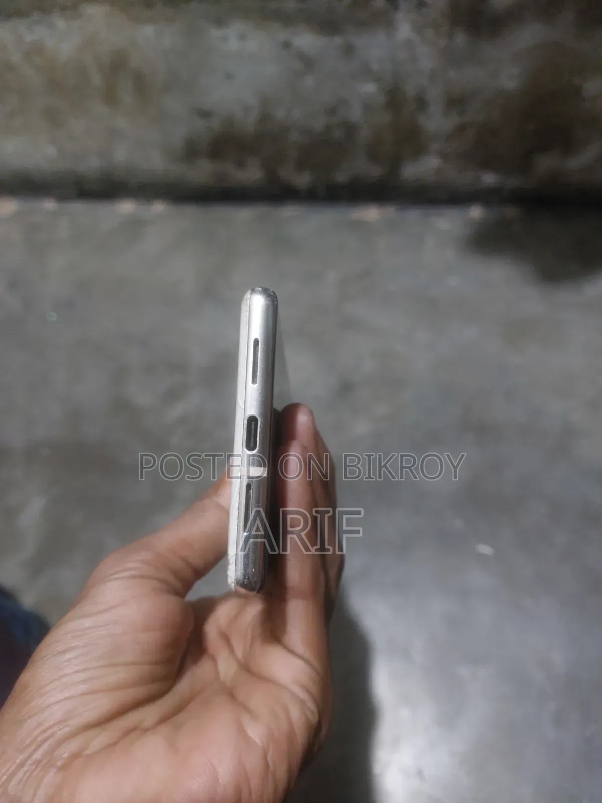 নিউ গুগল পিক্সেল ৬ প্রো ১২৮ জিবি হোয়াইট