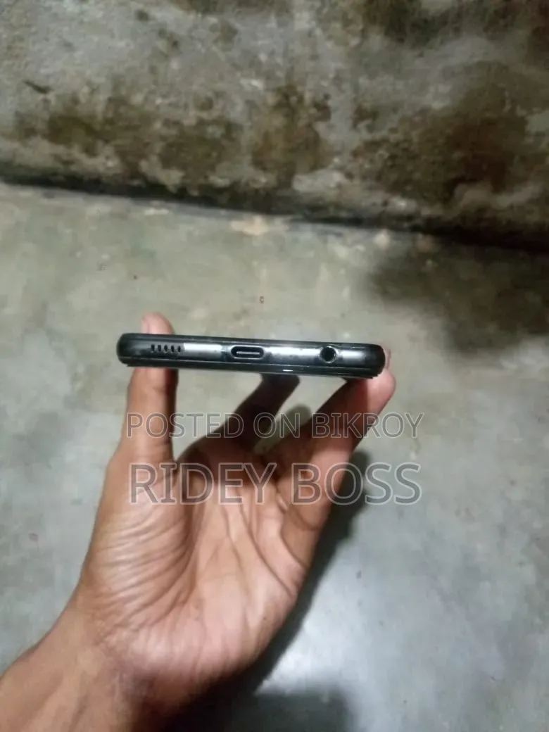 নতুন স্যামসাং গ্যালাক্সি এ৫২ ১২৮ জিবি কালো