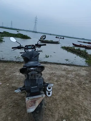 সুজুকি জিক্সার মনোটোন ২০২৫ ব্ল্যাক