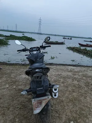 সুজুকি জিক্সার মনোটোন ২০২৫ ব্ল্যাক