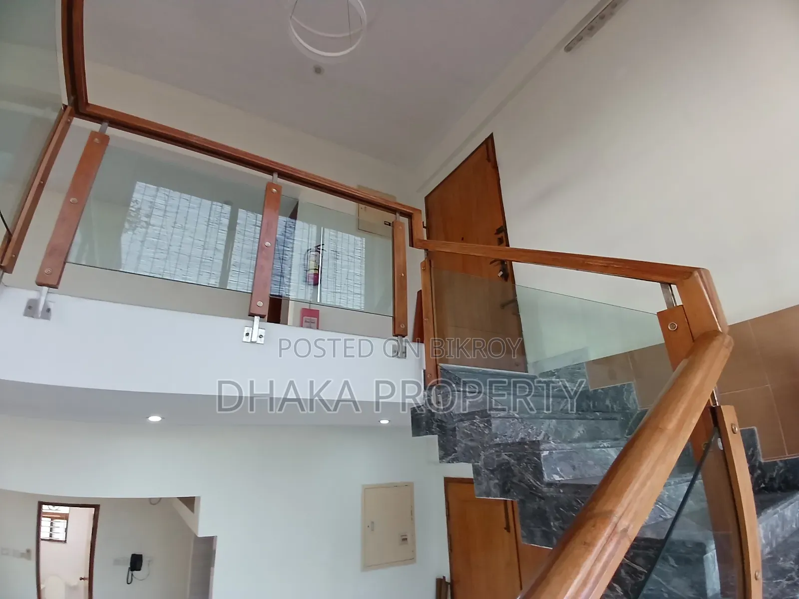4-bedroom Apartment in Gulshan for rent