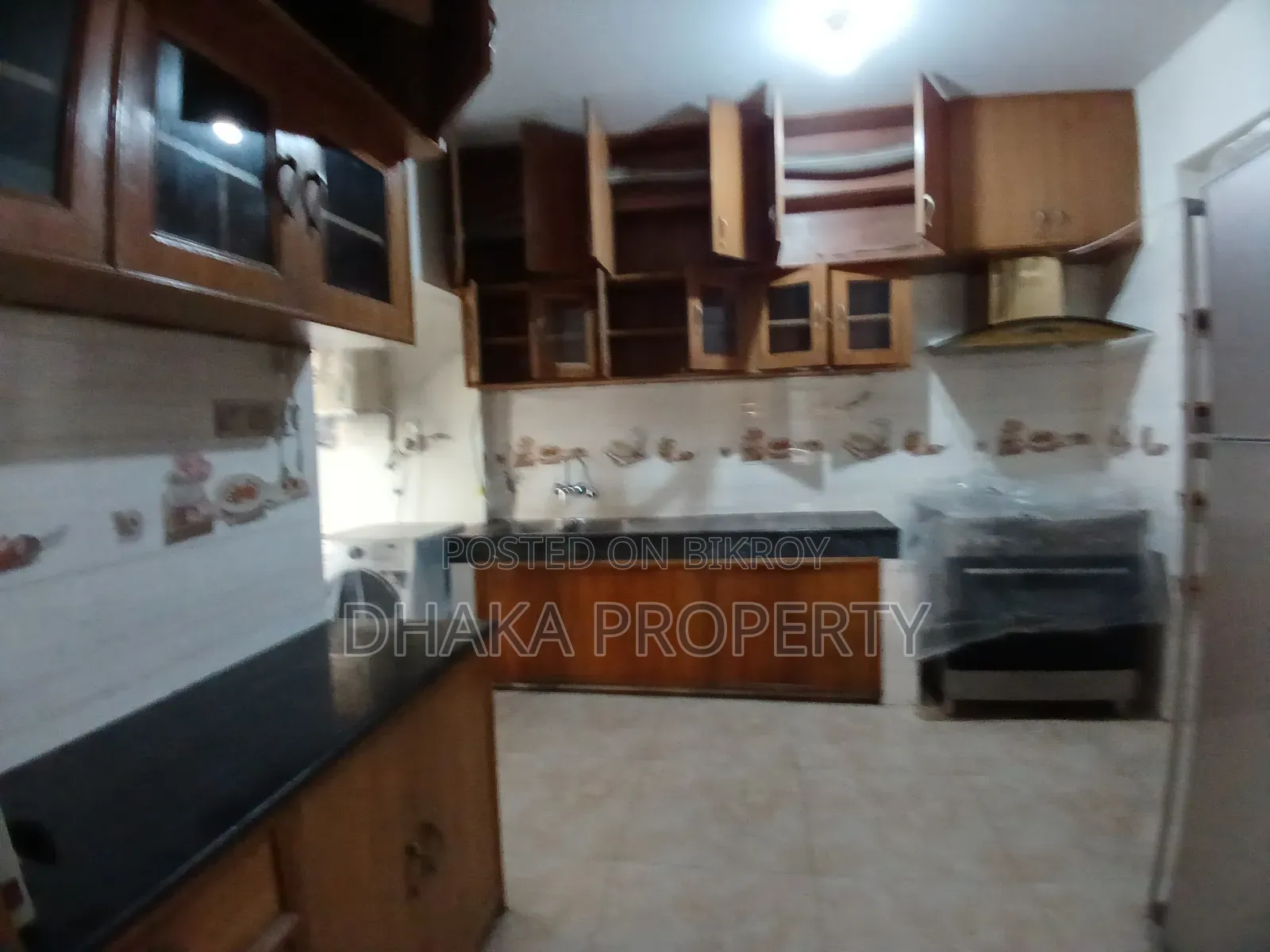 4-bedroom Apartment in Gulshan for rent