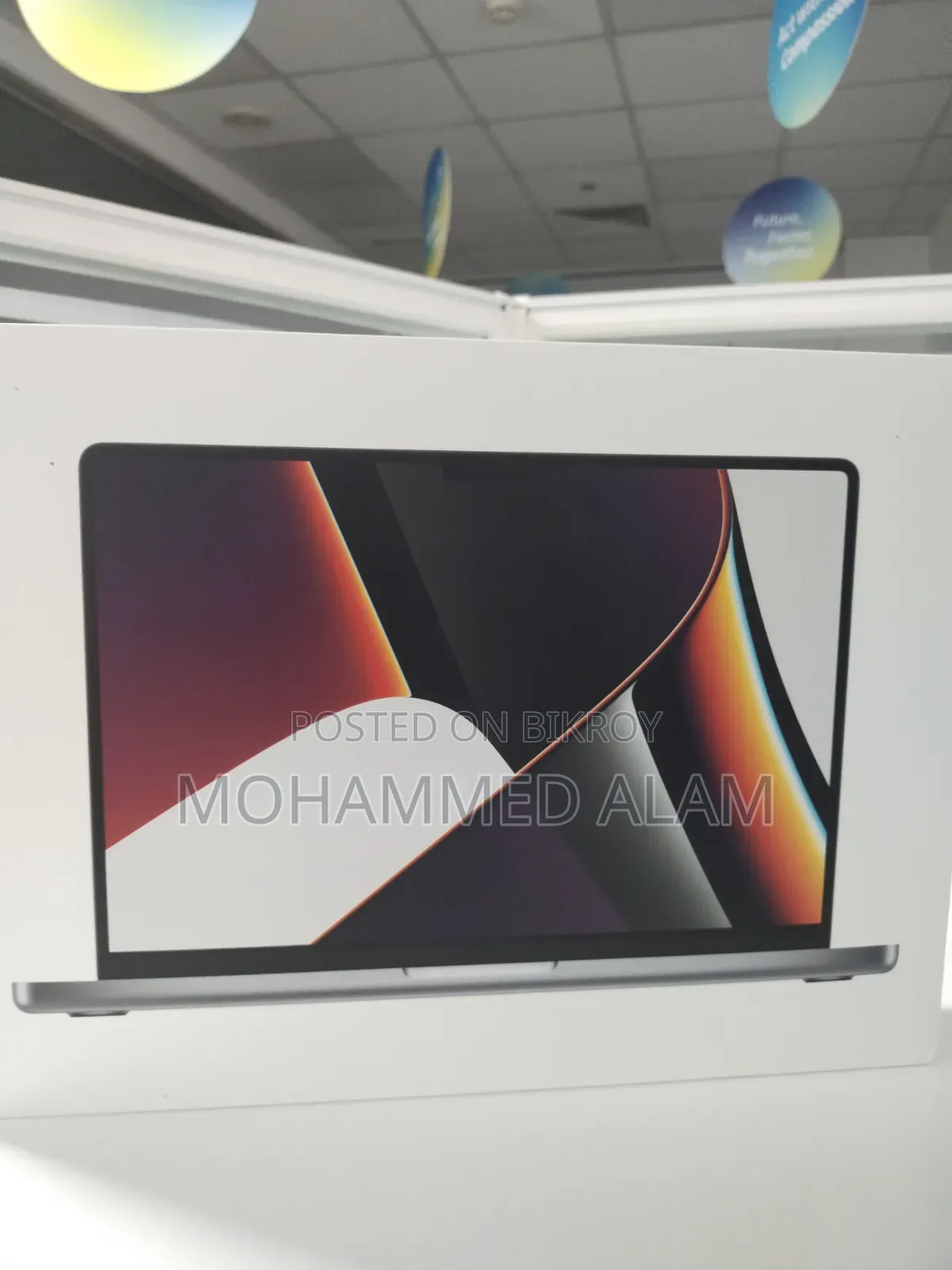 New Laptop Apple MacBook Pro 2021 M1 16GB Apple M1 Pro SSD 512GB