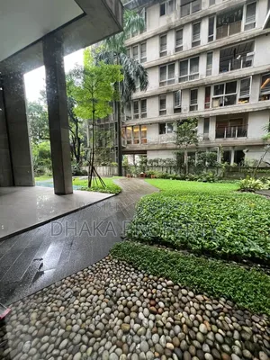 4-bedroom Apartment in Gulshan for rent