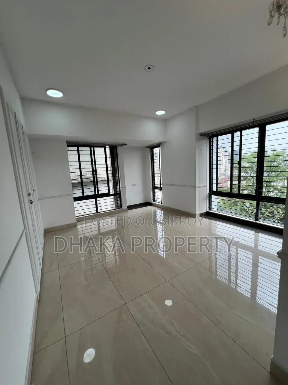 4-bedroom Apartment in Gulshan for rent