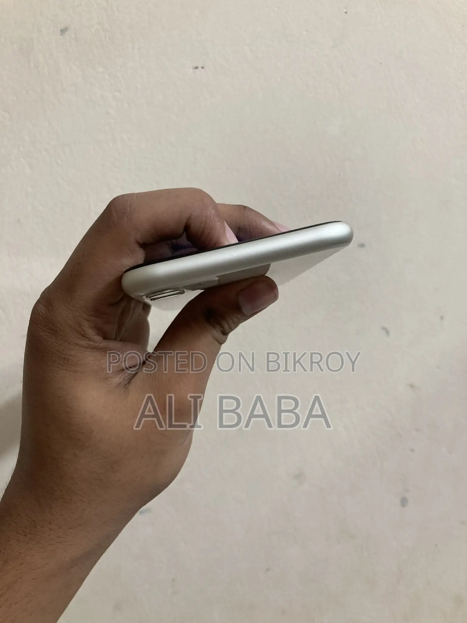 Apple iPhone 11 64 GB White