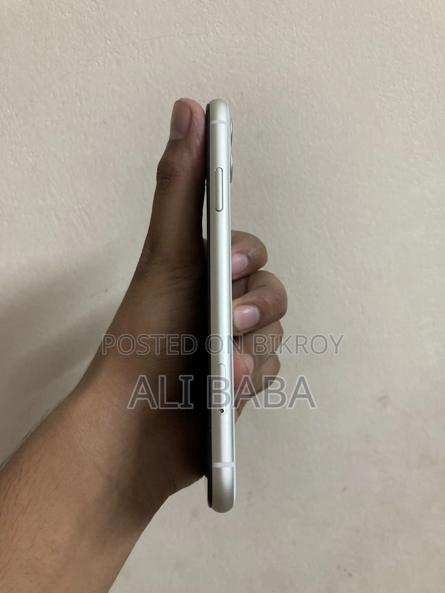 Apple iPhone 11 64 GB White