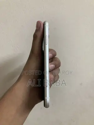 Apple iPhone 11 64 GB White