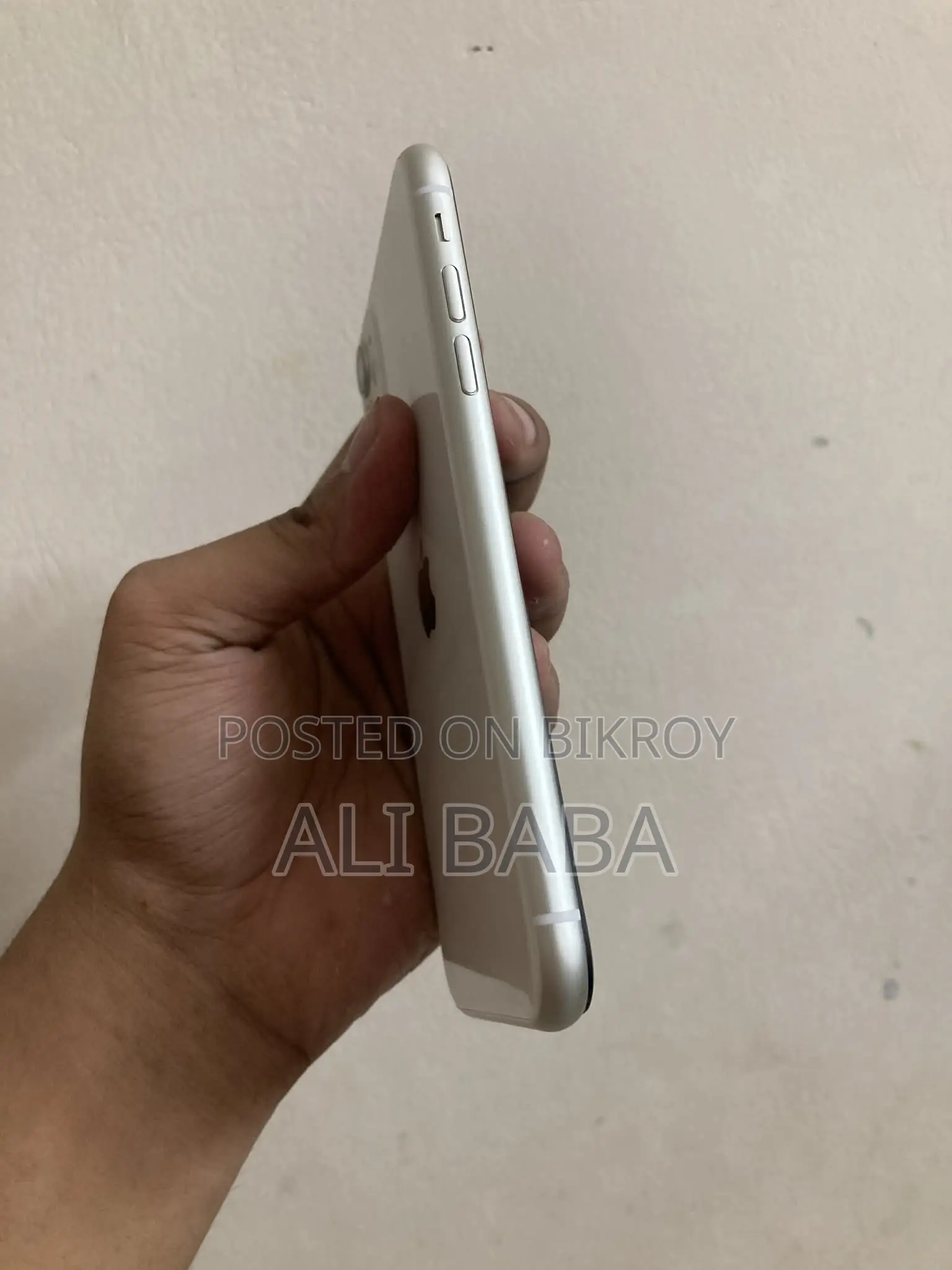 Apple iPhone 11 64 GB White