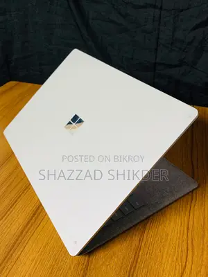 ল্যাপটপ মাইক্রোসফট সারফেস ল্যাপটপ ২ ৮জিবি ইন্টেল কোর আই৫ এসএসডি ২৫৬জিবি