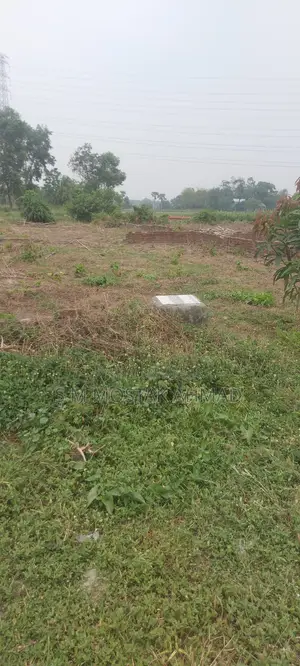 প্লট বিক্রয়