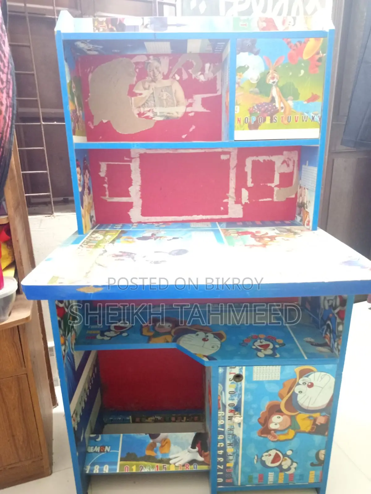 Reading Table